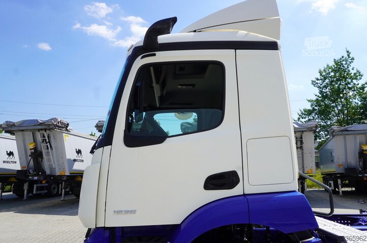 Nyergesvontató Mercedes-Benz Actros 1835 LS MP5 tractor / 200 tho km