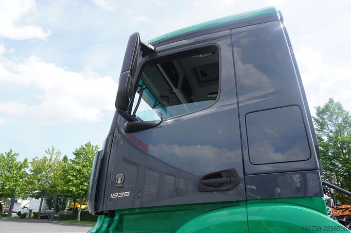 Nyergesvontató Mercedes-Benz Actros 1835 tractor unit / 90 tho. km