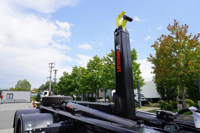 Zdvihací hák Iveco T-Way AD380T46 / 6x4 / 2026 / no mileage