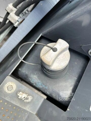 Mașină de manipulare a materialelor Fuchs MHL 350  MATERIAL HANDLER/UMSCHLAGBAGGER/OVERSL...