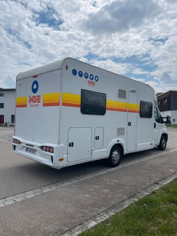 Puoliksi integroitu matkailuauto 2020 Fiat Ducato Weinsberg Carasuite | Vollausstattung | 5 Schlafplätze