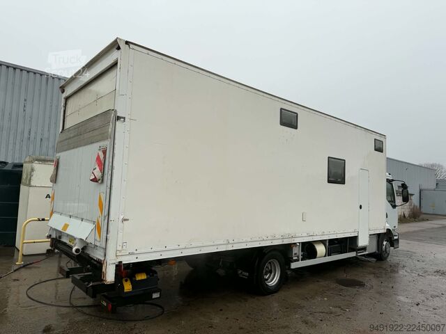 شاحنة تخييم renault Midlum 180