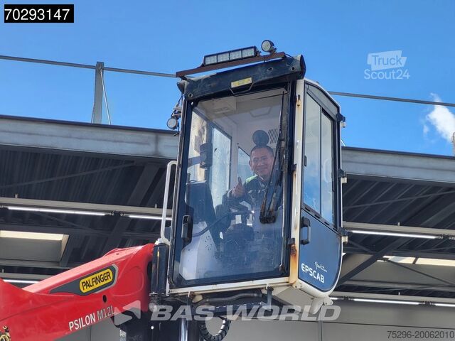 Transportator de lemn MAN TGX 33.580 TGX 6X4 Palfinger Epsilon Wood crane...