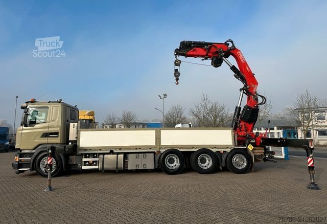 Camião de plataforma SCANIA R450 L 8x4 Fassi F 660 RA 2.28 HE/ Winde/ Funk