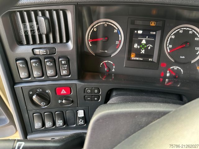 Camião de plataforma SCANIA R450 L 8x4 Fassi F 660 RA 2.28 HE/ Winde/ Funk