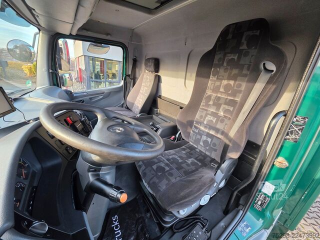 Camion pentru transport bovine MERCEDES-BENZ Atego 1229