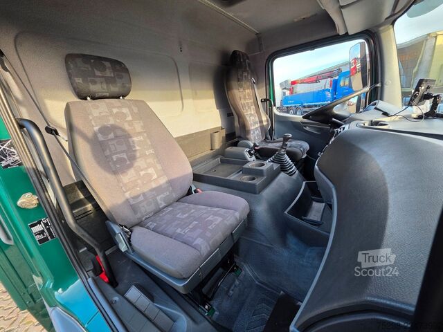 Camion pentru transport bovine MERCEDES-BENZ Atego 1229