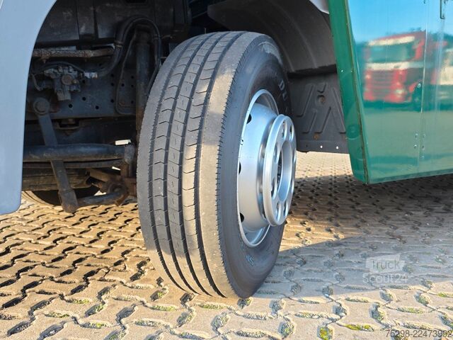 Camion pentru transport bovine MERCEDES-BENZ Atego 1229