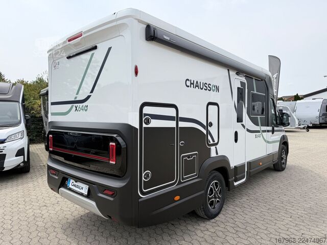 Puoliksi integroitu matkailuauto CHAUSSON X640 Exclusive Line ~ NEUHEIT bei CHAUSSON