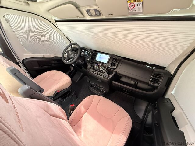 Puoliksi integroitu matkailuauto CHAUSSON X640 Exclusive Line ~ NEUHEIT bei CHAUSSON