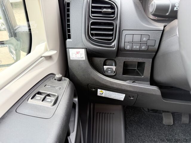Puoliksi integroitu matkailuauto CHAUSSON X640 Exclusive Line ~ NEUHEIT bei CHAUSSON