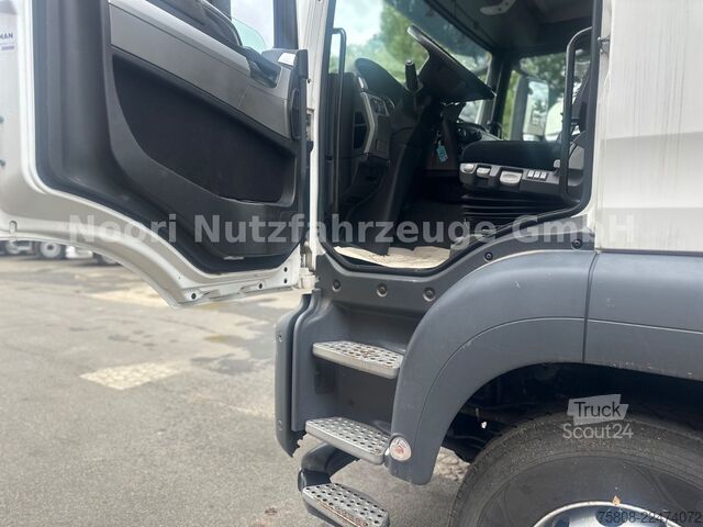 Kuorma-autoon asennettu nosturi MAN TGS 26.440 Baustoff Hiab XS177 K Lenk Navi