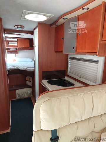 Integrētais kemperis Concorde Carver 771L