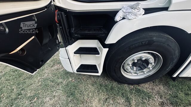 Standardni vlačilec Renault T 520