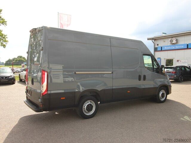 Furgon Iveco Daily 35 S 16 Hi-Matic 2.3 NAVI+LED+KAMERA+270°TÜREN+ACC