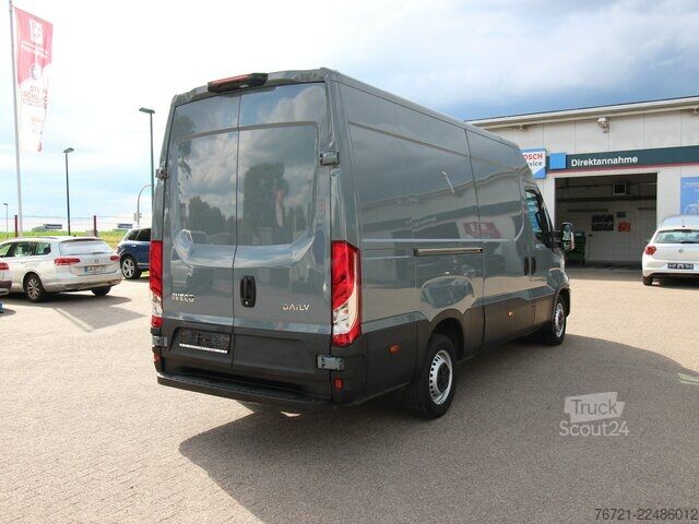 Furgon Iveco Daily 35 S 16 Hi-Matic 2.3 NAVI+LED+KAMERA+270°TÜREN+ACC