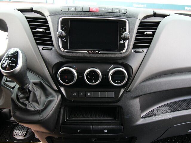 Furgon Iveco Daily 35 S 16 Hi-Matic 2.3 NAVI+LED+KAMERA+270°TÜREN+ACC