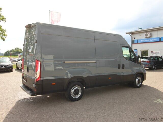 Furgon Iveco Daily 35 S 16 Hi-Matic 2.3 NAVI+LED+KAMERA+270°TÜREN+ACC