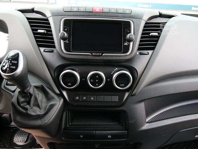 Furgon Iveco Daily 35 S 16 Hi-Matic 2.3 NAVI+LED+KAMERA+270°TÜREN+ACC