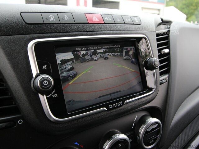 Furgon Iveco Daily 35 S 16 Hi-Matic 2.3 NAVI+LED+KAMERA+270°TÜREN+ACC