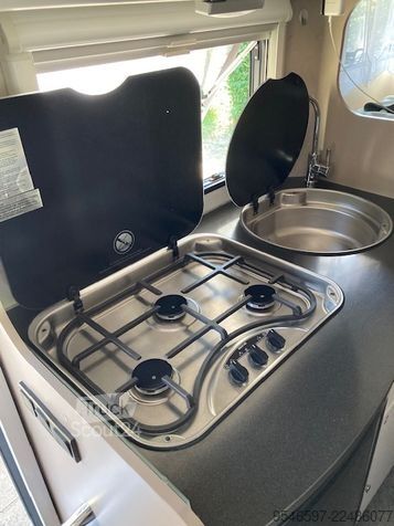 Halvintegrerad husbil FIAT Etrusco T 5900 DB