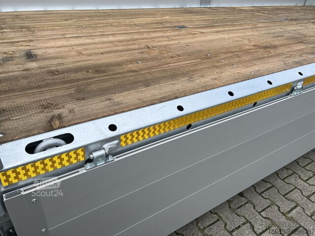 Otwarta przyczepa Möslein THT 11 G 6,2 L  Tandem- Pritschenanhänger- Tieflader