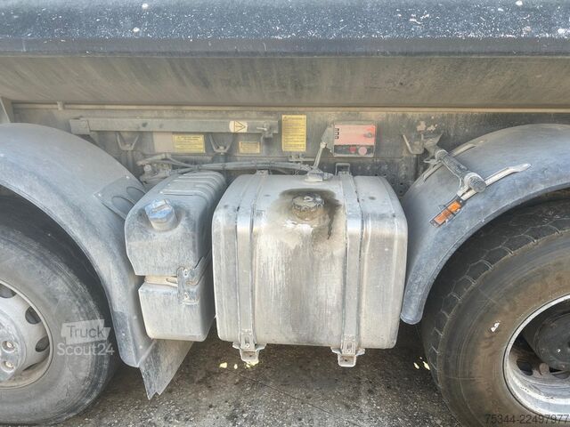 саміоскид Iveco Trakker 500