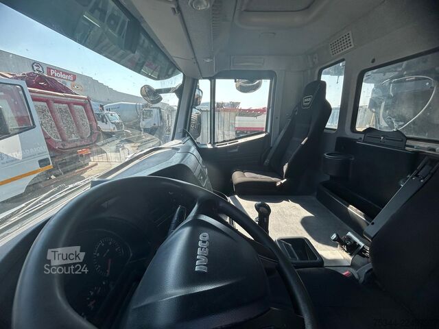 саміоскид Iveco Trakker 500