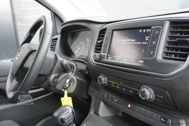 Slēgtais furgons Opel Vivaro 2.0 L2 145PK EURO 6 - Airco - Navi - Cru...