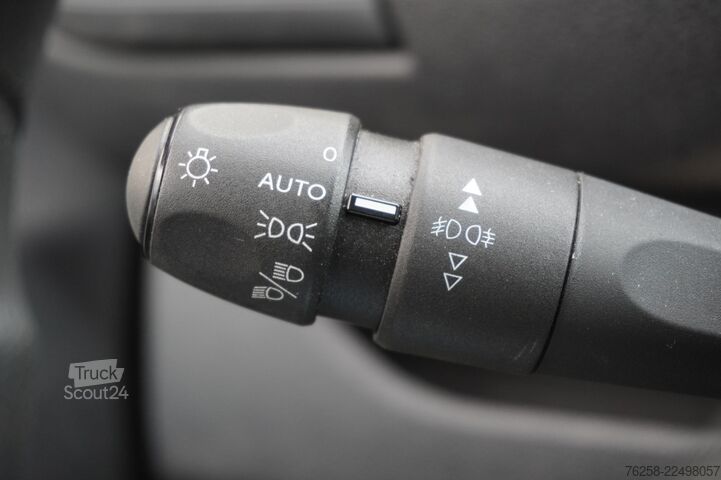 Slēgtais furgons Opel Vivaro 2.0 L2 145PK EURO 6 - Airco - Navi - Cru...