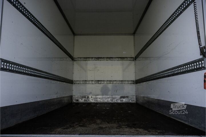 Valiză Iveco Daily 35C16 | Bakwagen met Laadklep | Automaat ...