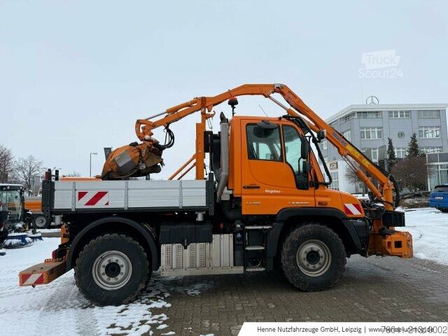 Kmetijski stroj Mercedes-Benz Unimog U 318