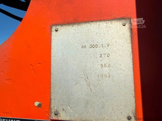 Открытый полуприцеп LANGENDORF Baustoff/Atlas Kran AK300.1/Steinpresse/Hydr./