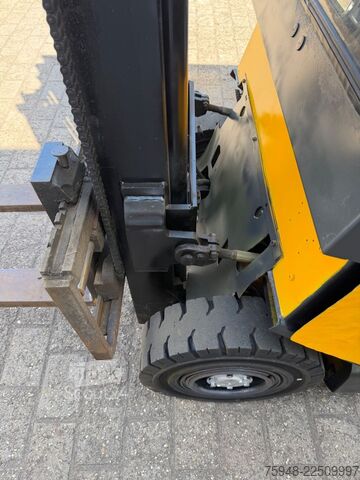 Priekinis krautuvas JUNGHEINRICH DFG 160-379 ZT Diesel 4-Zylinder