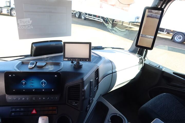 Koffer Mercedes-Benz Actros 1830 Bak + Dhollandia klep 2000 KG + rol...