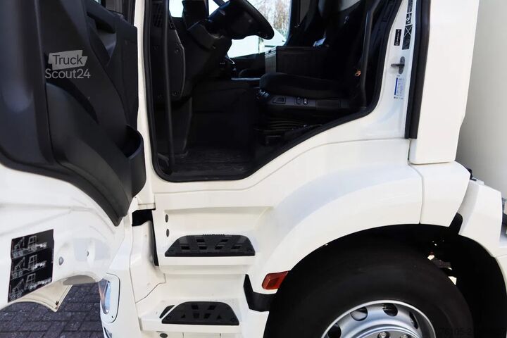 Koffer Mercedes-Benz Actros 1830 Bak + Dhollandia klep 2000 KG + rol...