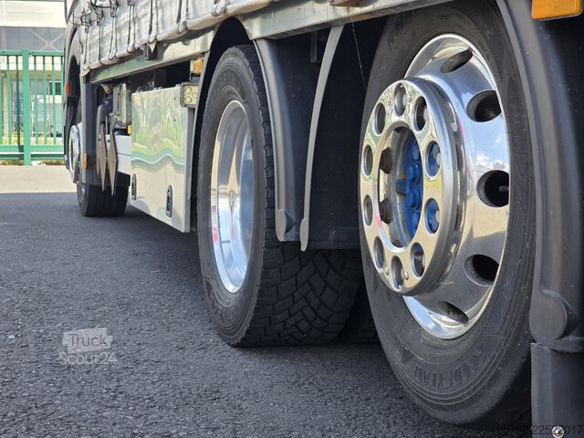 Samochód ciężarowy z plandeką typu platforma Mercedes-Benz Actros 2545 6x2 Lift/Lenk Axe