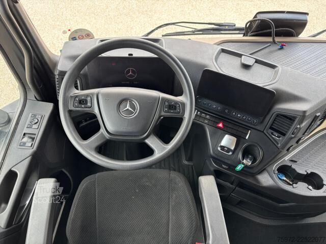 Cap tractor standard  Actros 1851 LS