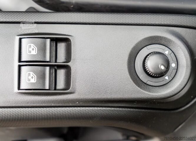 Slēgtais furgons Iveco Daily 35S18HA8V 12m3 Hi-Matic AHK 3,5t