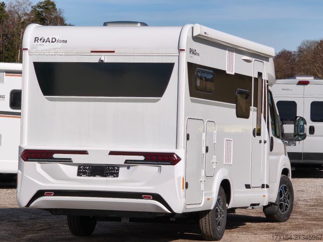 Caravana semiintegrada HOBBY Hobby C 680 GE Journey Automatik / Rahmenfens