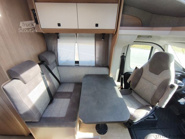 Caravana semiintegrada HOBBY Hobby C 680 GE Journey Automatik / Rahmenfens