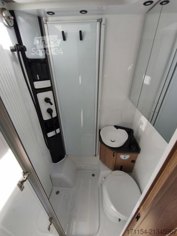 Caravana semiintegrada HOBBY Hobby C 680 GE Journey Automatik / Rahmenfens