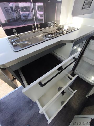 Kastenwagen Wohnmobil / Campervan YUCON 54 B, Solar,Navi, Markise,