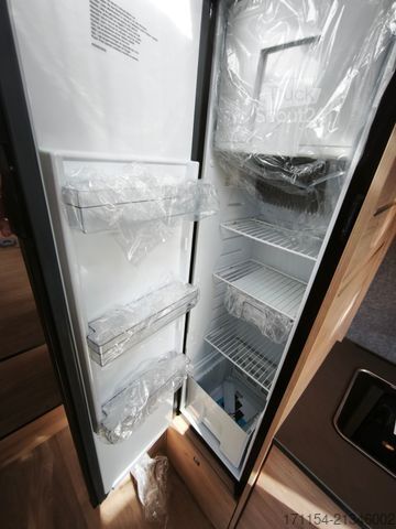 Półzintegrowany kamper DETHLEFFS Just Go! T 6815 EB  Hubbett,Automatik 5 Sitze