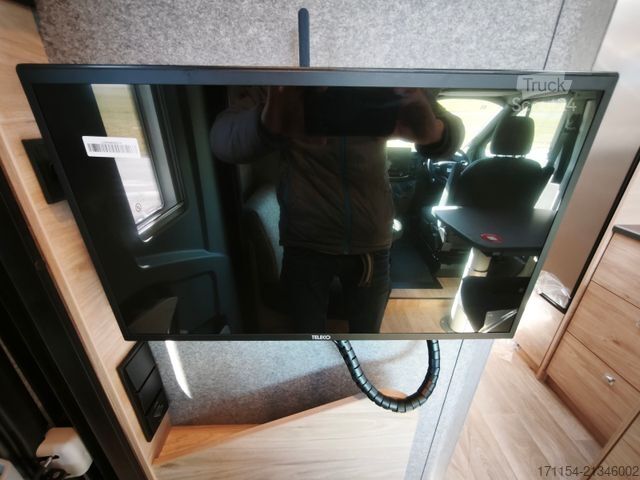 Półzintegrowany kamper DETHLEFFS Just Go! T 6815 EB  Hubbett,Automatik 5 Sitze