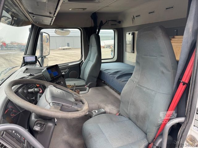 Camião cisterna VOLVO FM 460 8x2*6 24.125 l. ADR Tanktruck