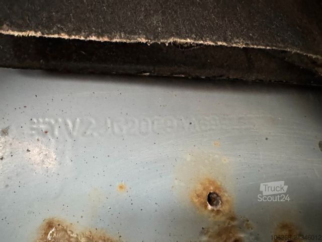 Camião cisterna VOLVO FM 460 8x2*6 24.125 l. ADR Tanktruck