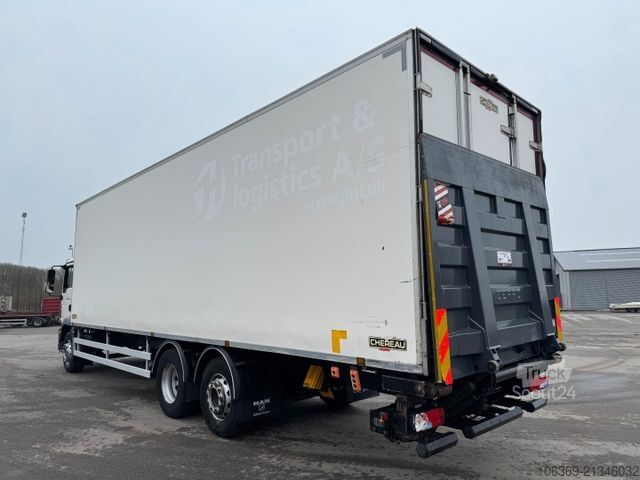 Chłodnia (samochód ciężarowy) MAN TGM 26.340 6x2*4 Euro 6 Chereau / Carrier 9.8 m