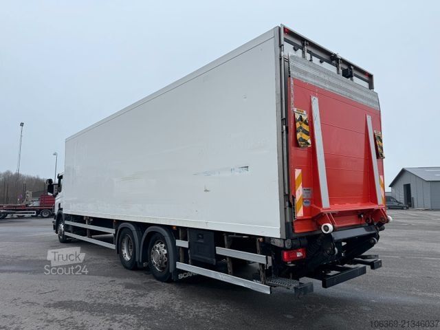 Šaldytuvas sunkvežimis SCANIA P320 6x2*4 Carrier Supra 1250 Mt 9.50 m. box