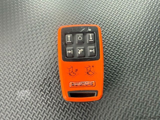 Šaldytuvas sunkvežimis SCANIA P320 6x2*4 Carrier Supra 1250 Mt 9.50 m. box